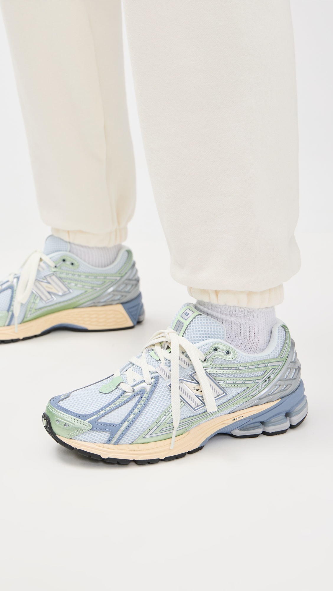 U1906 Unisex Sneakers - 2