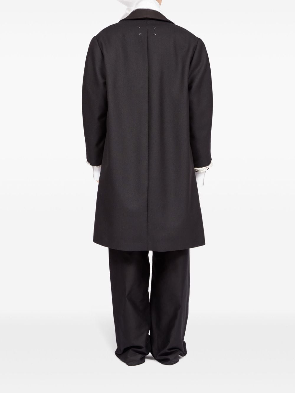 Anonymity of the lining coat - 5