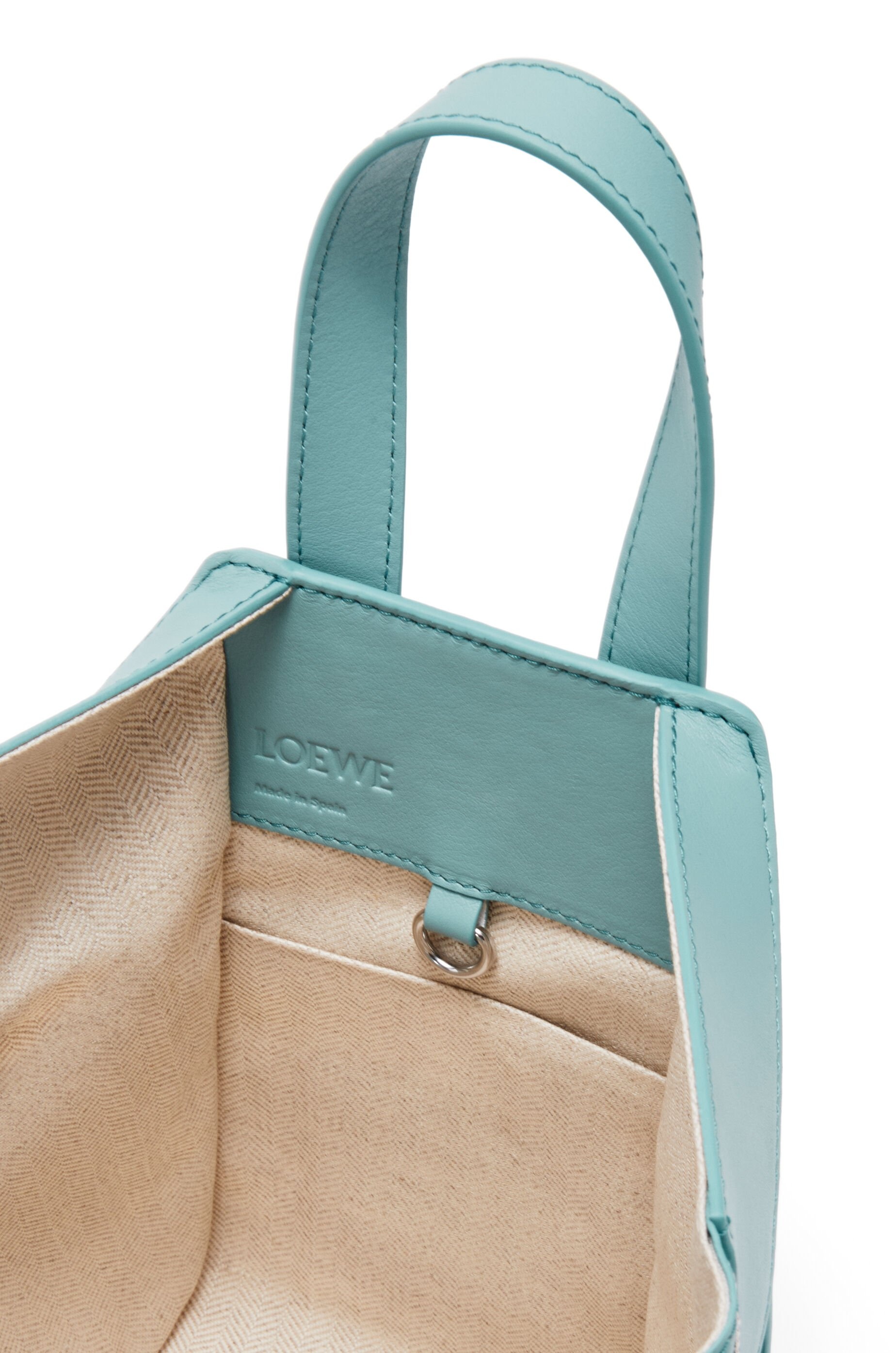 Compact Hammock bag in classic calfskin - 7
