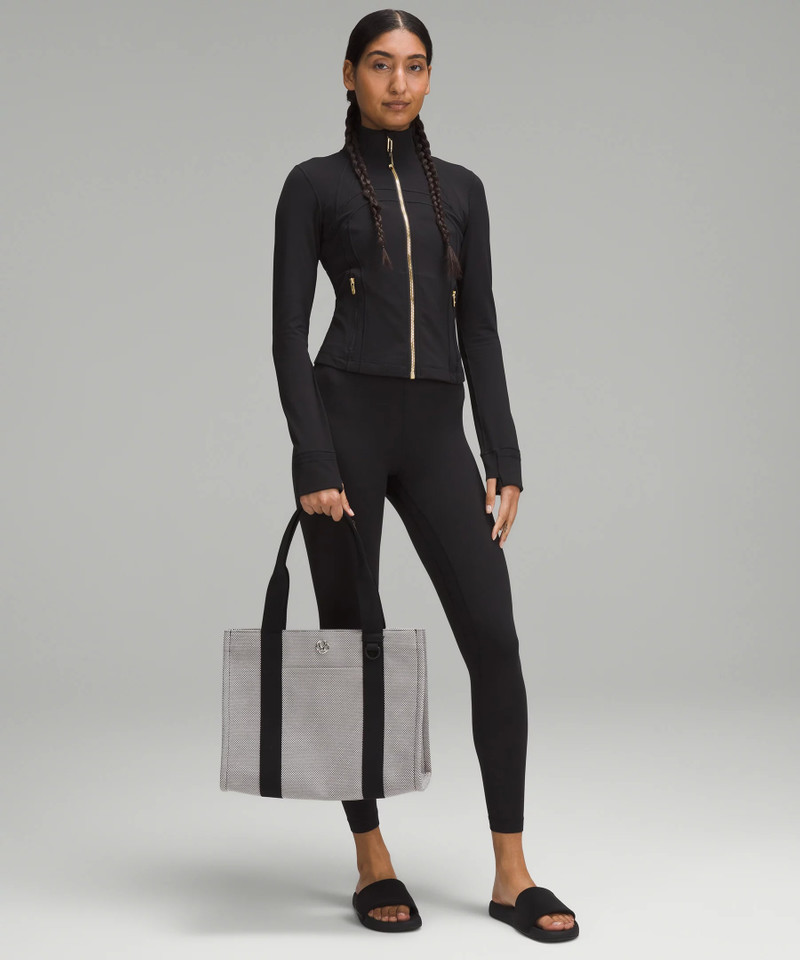 lululemon Two-Tone Canvas Tote Bag 10L outlook