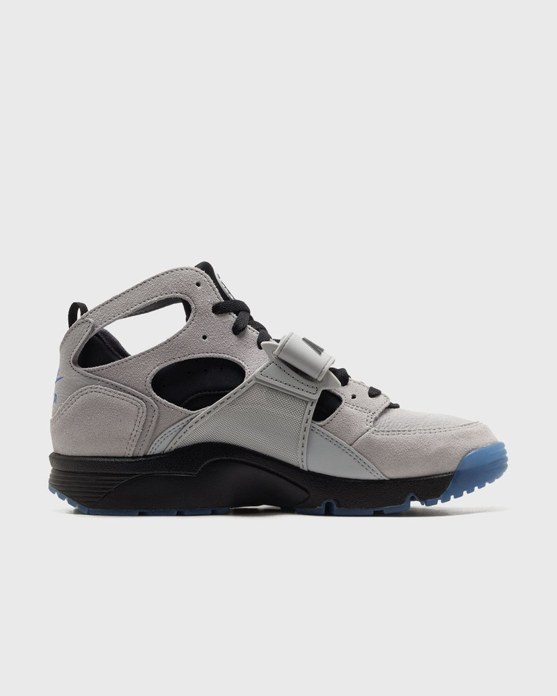 Nike AIR TRAINER HUARACHE outlook