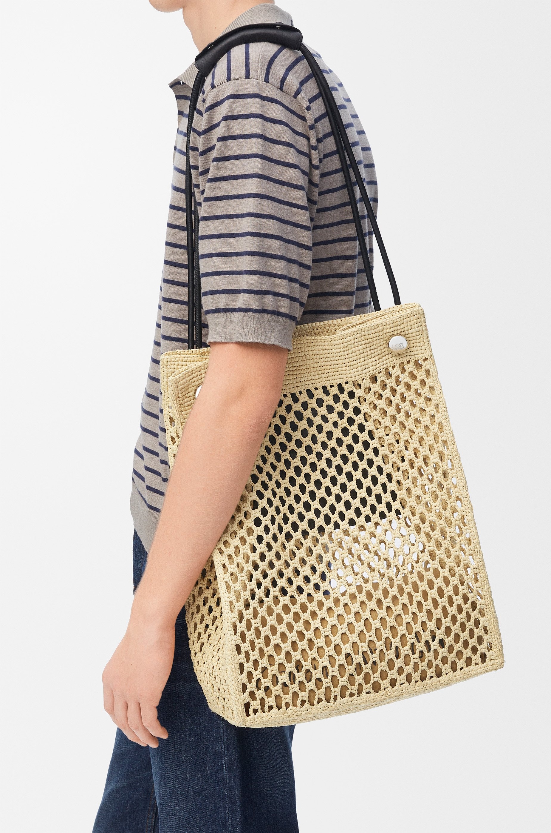 Pebble hobo in raffia - 3