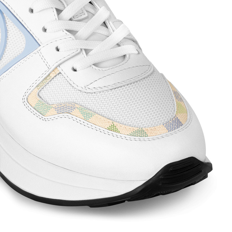 Neo Run Away Sneaker 4