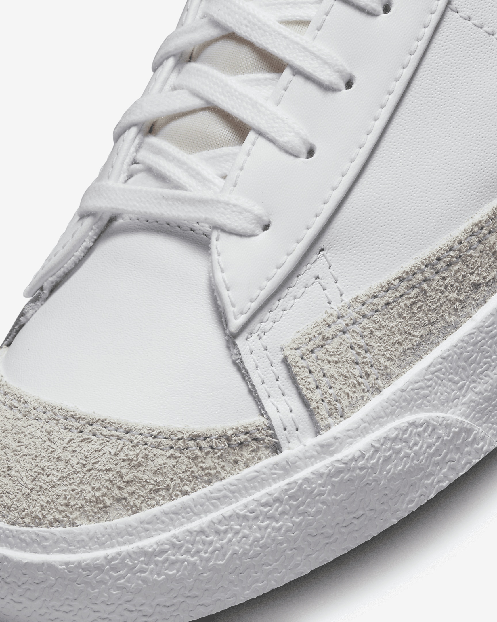 Nike Blazer Mid '77 Vintage Men's Shoes - 7