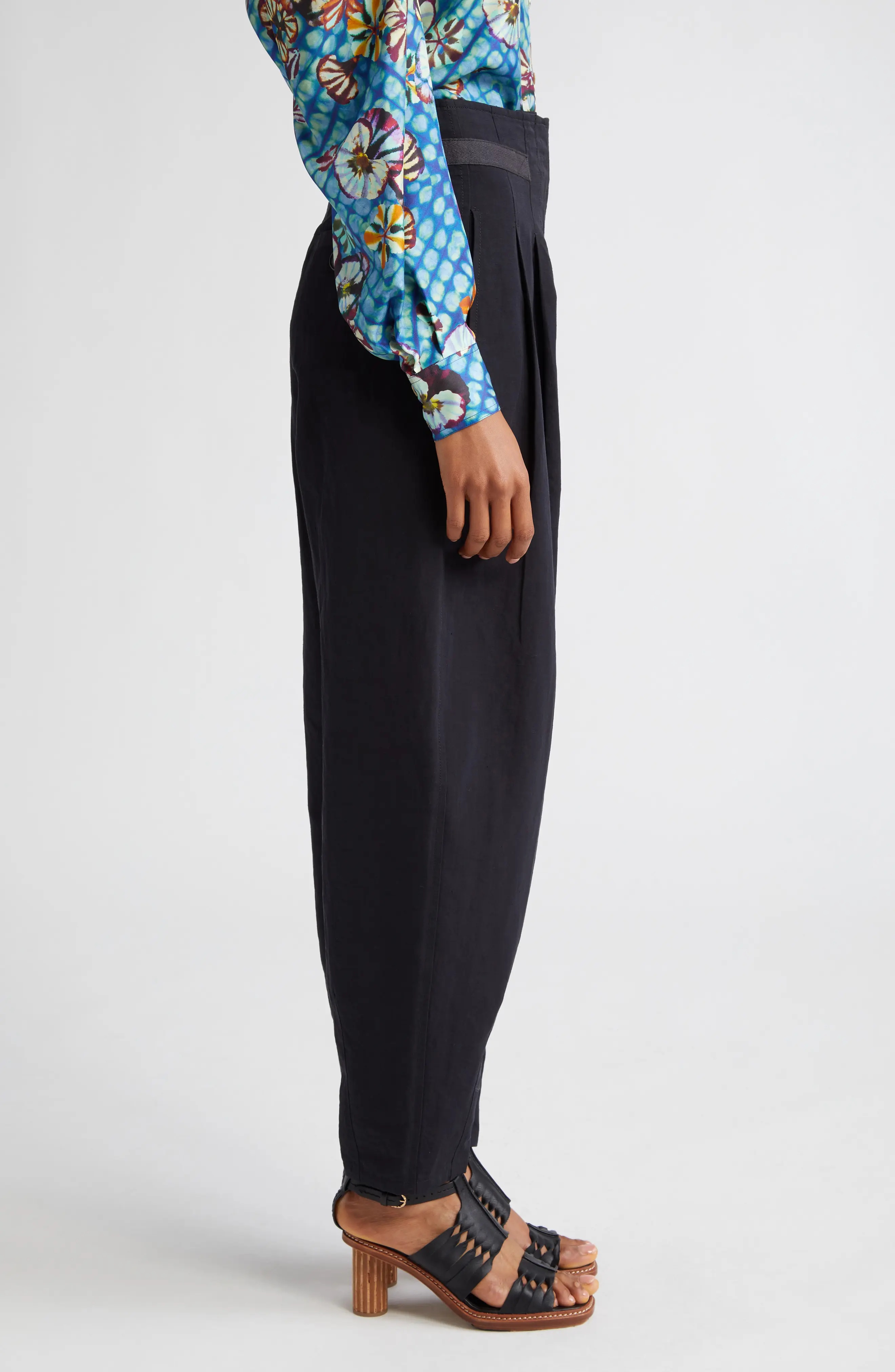 Alda Pleated Tapered Pants - 4