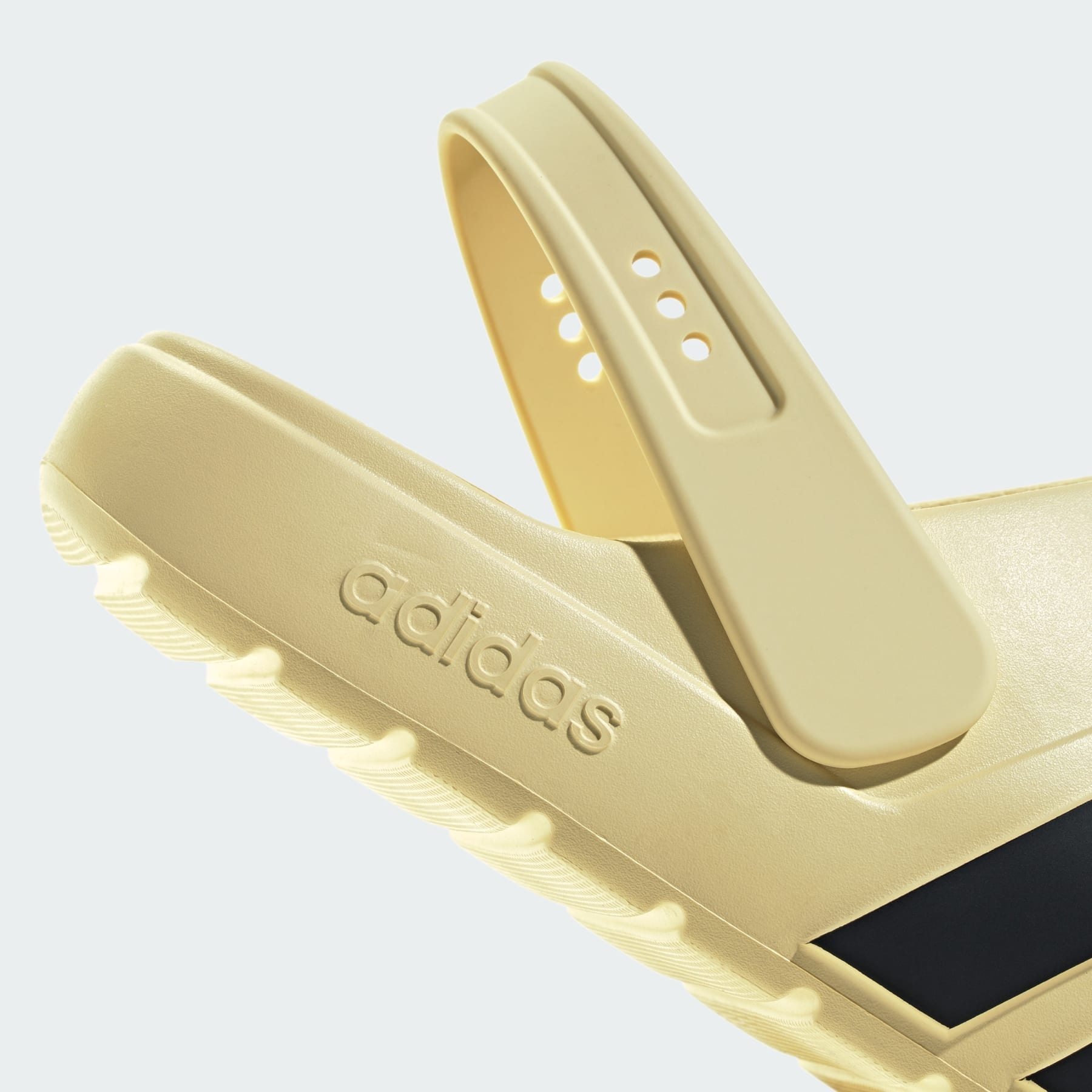 Adilette Clog 2.0 - 9