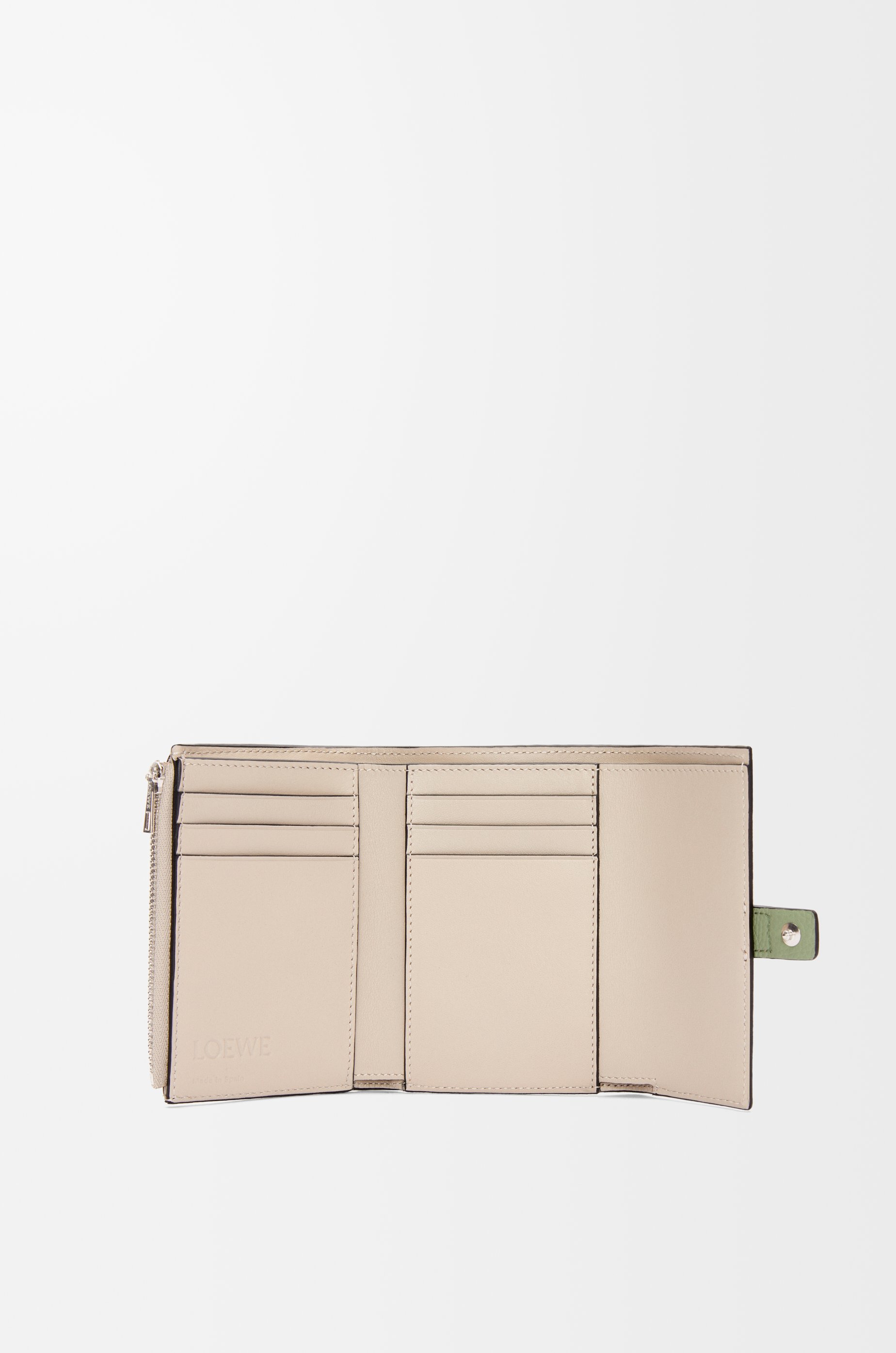 Small vertical wallet in soft grained calfskin - 2