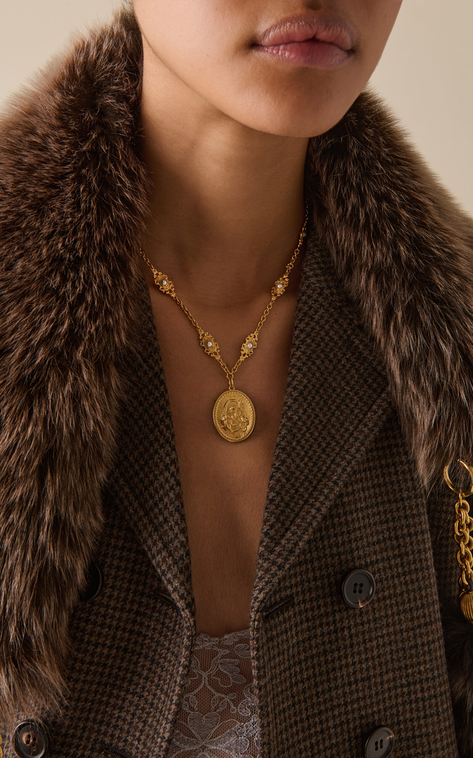 Chloé Elixir Coin Pendant Necklace gold - 2