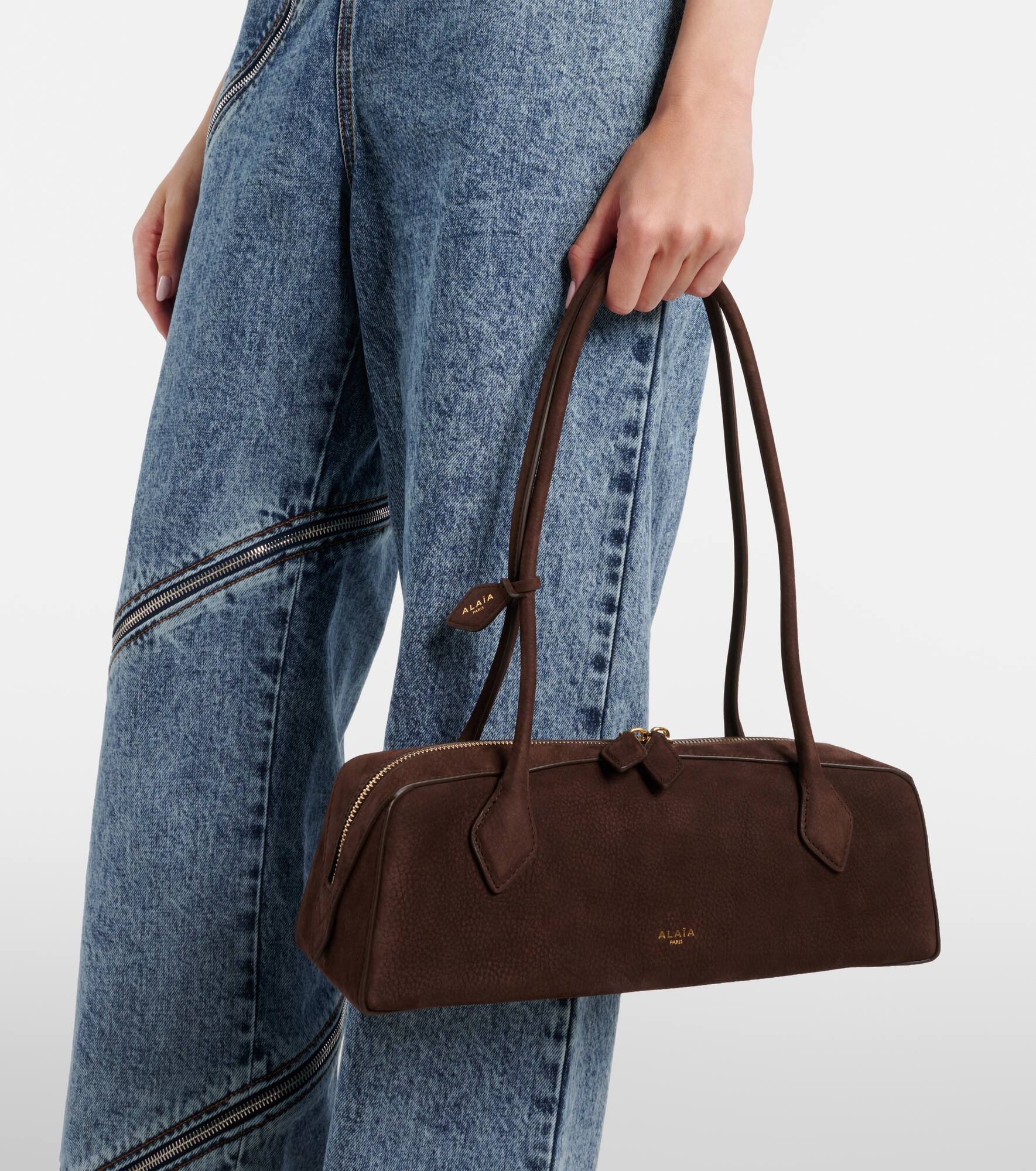 Le Teckel Medium suede shoulder bag - 5