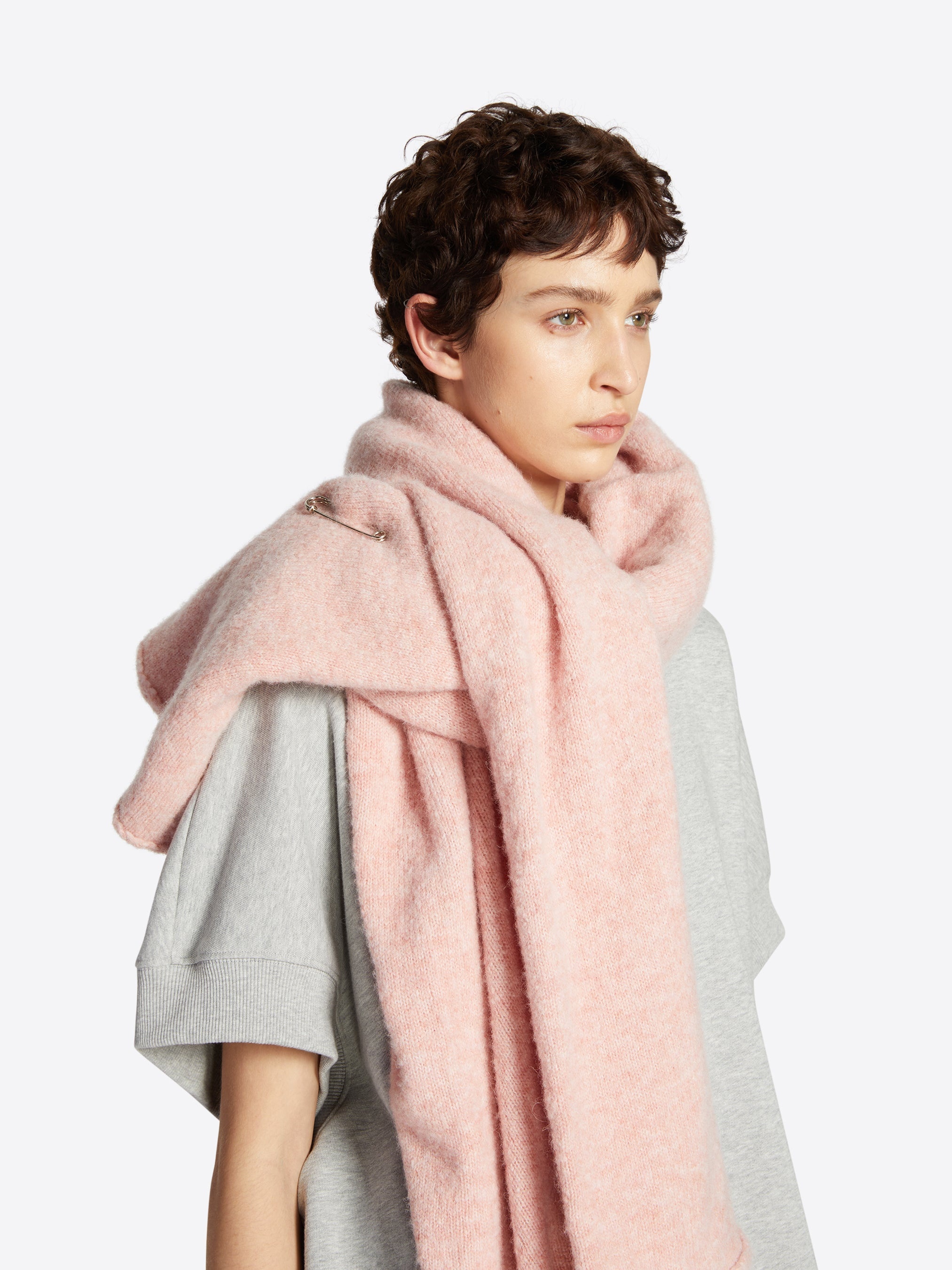 SCARF WITH PIN - 4