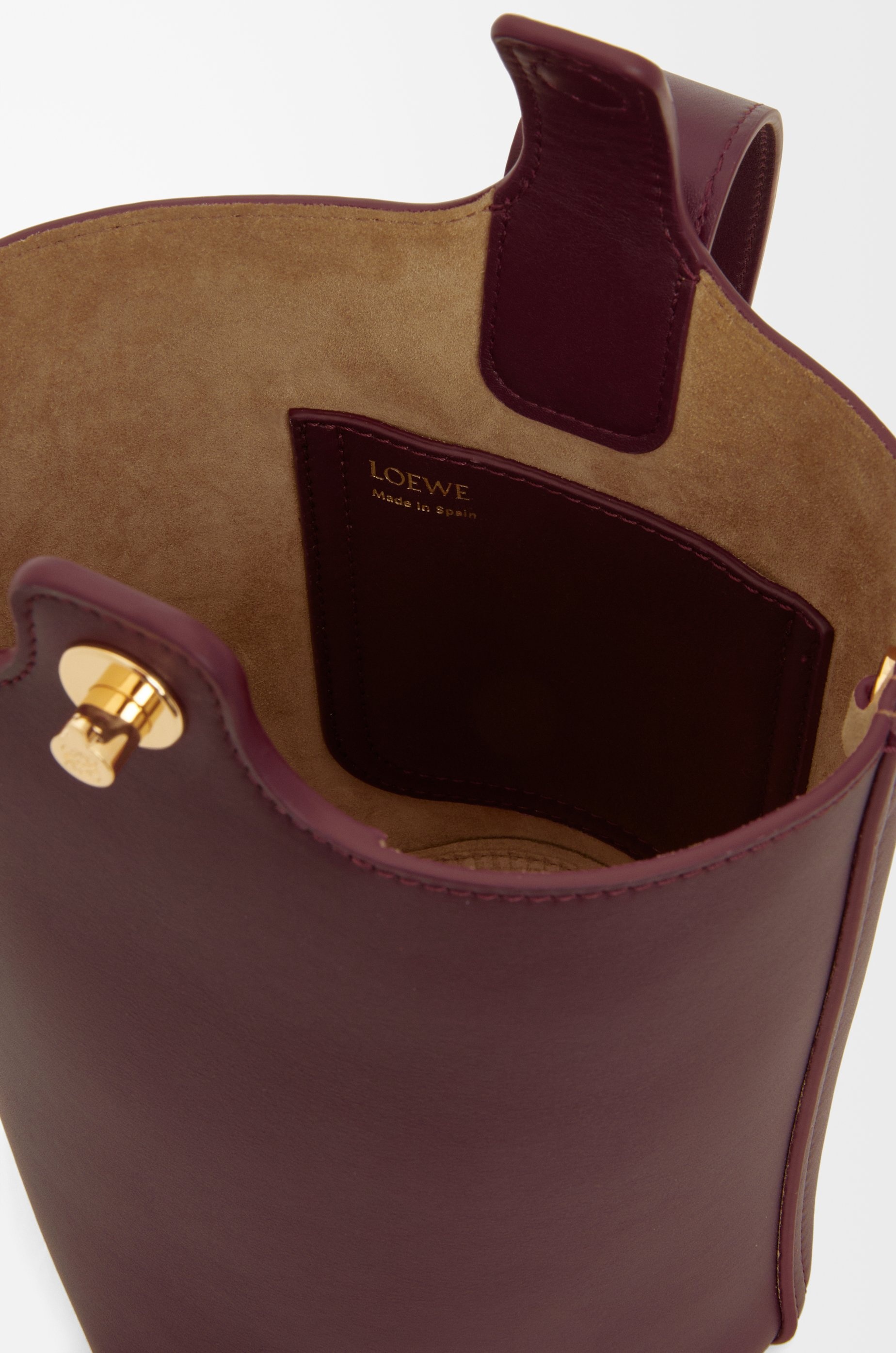 Mini Pebble Bucket bag in mellow calfskin - 7