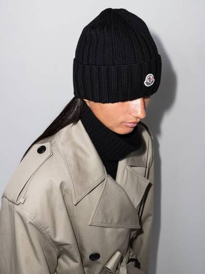 Moncler logo-patch rib-knit beanie outlook