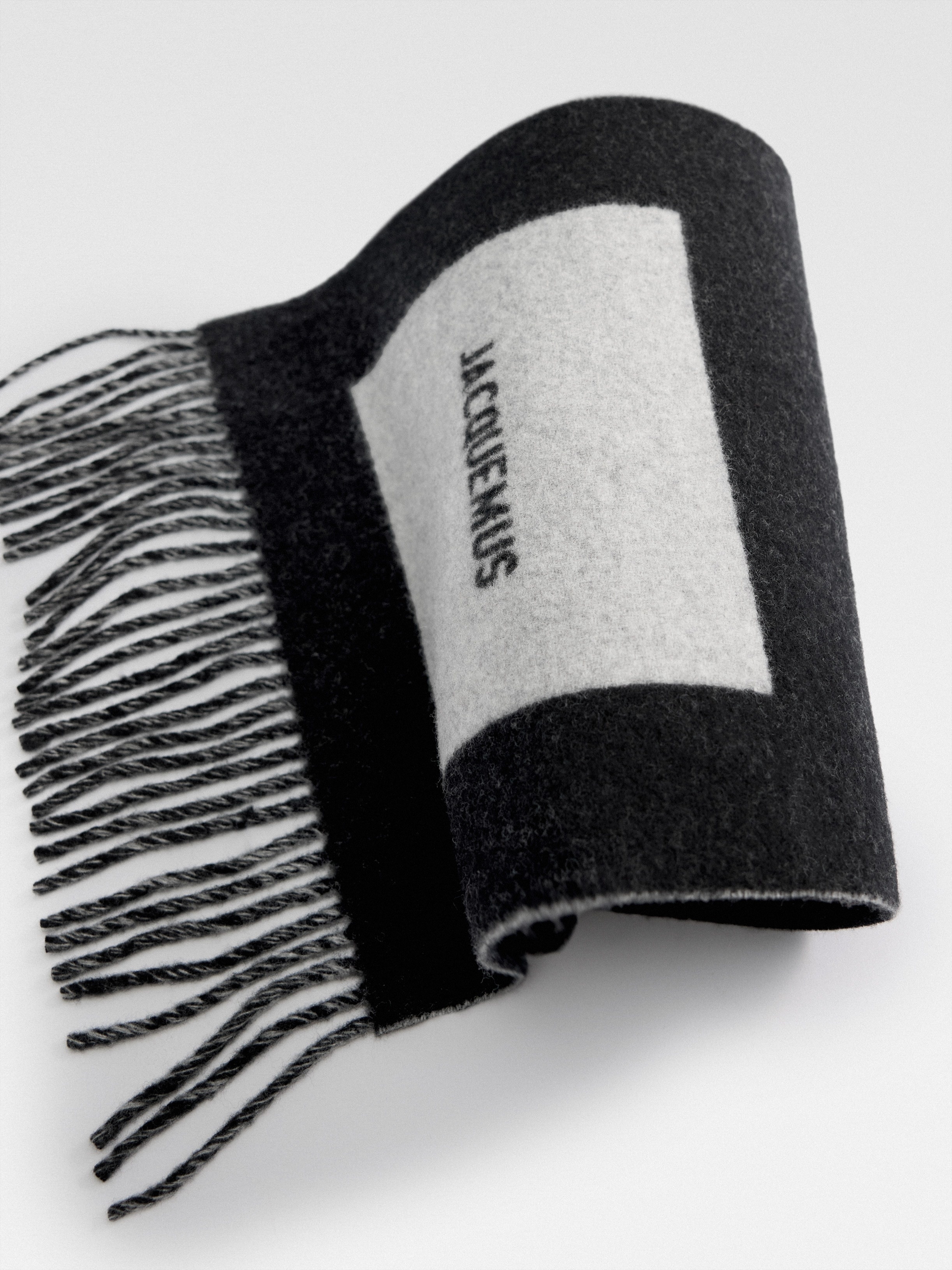 The Rond Carré scarf - 2