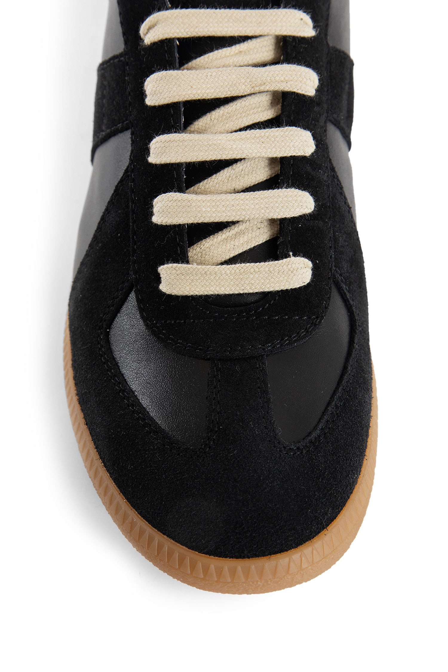 Low-Top-Replica-Sneakers - 5