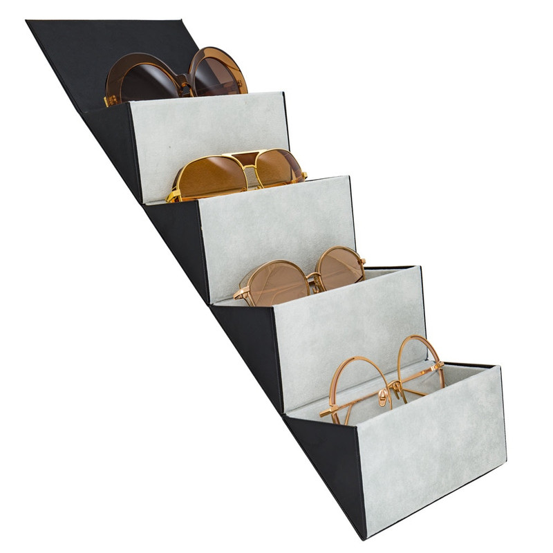 LINDA FARROW TRAVEL CASE 1