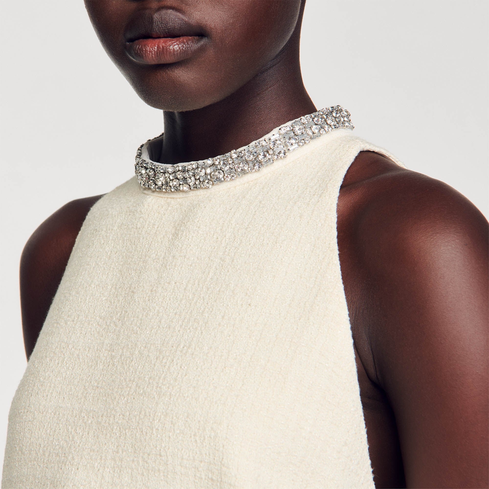 DRESS WITH JEWELRY COLLAR - 4
