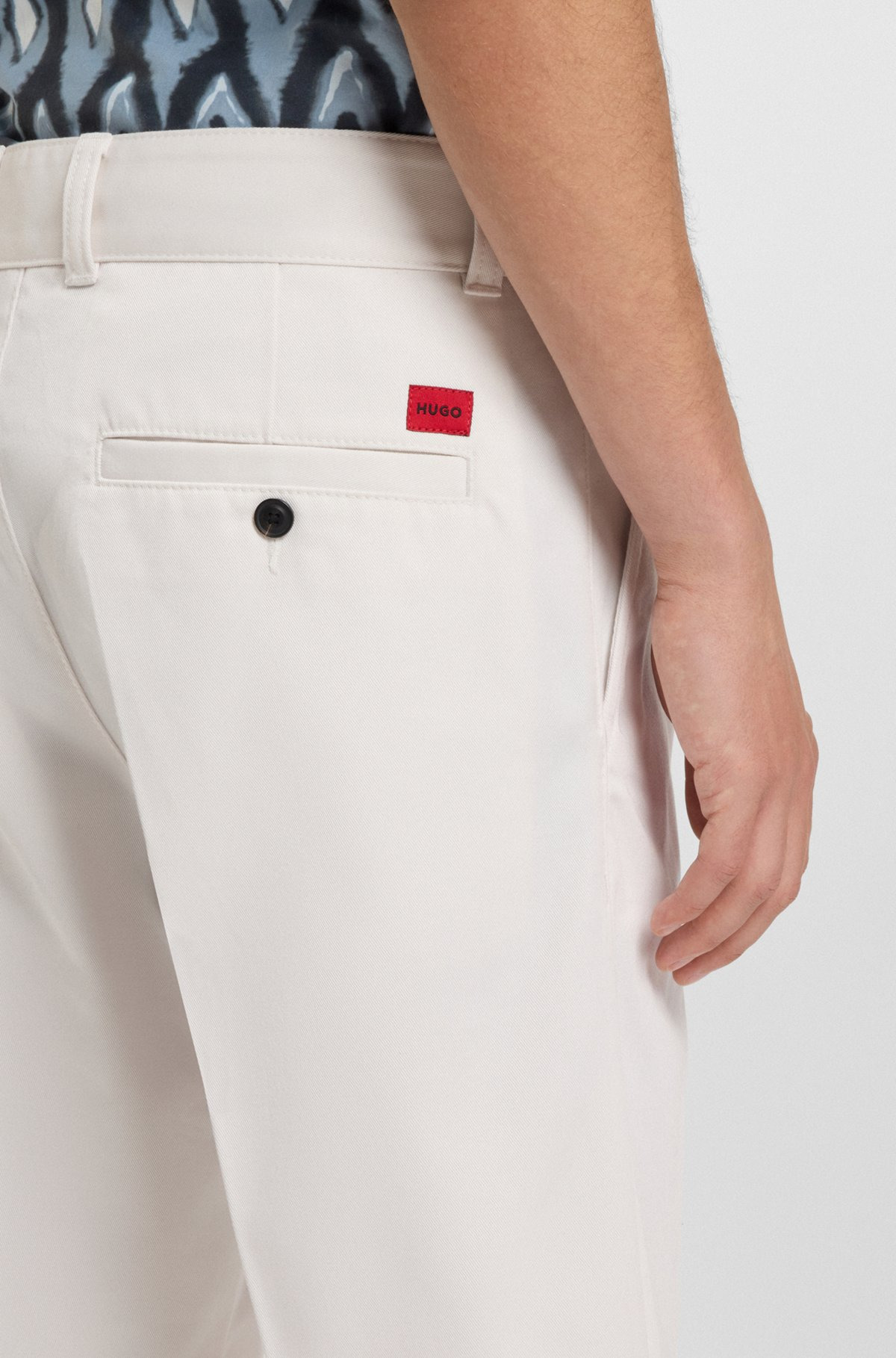 REGULAR-FIT SHORTS WITH SLIM LEG AND BUTTONED POCKETS - 5
