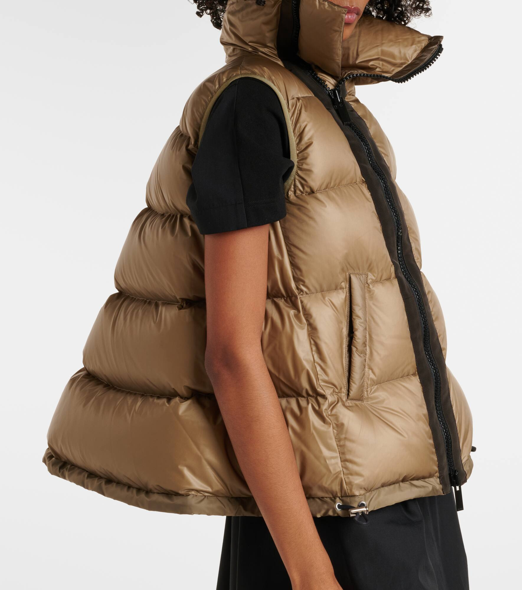 Asymmetric quilted down vest - 5