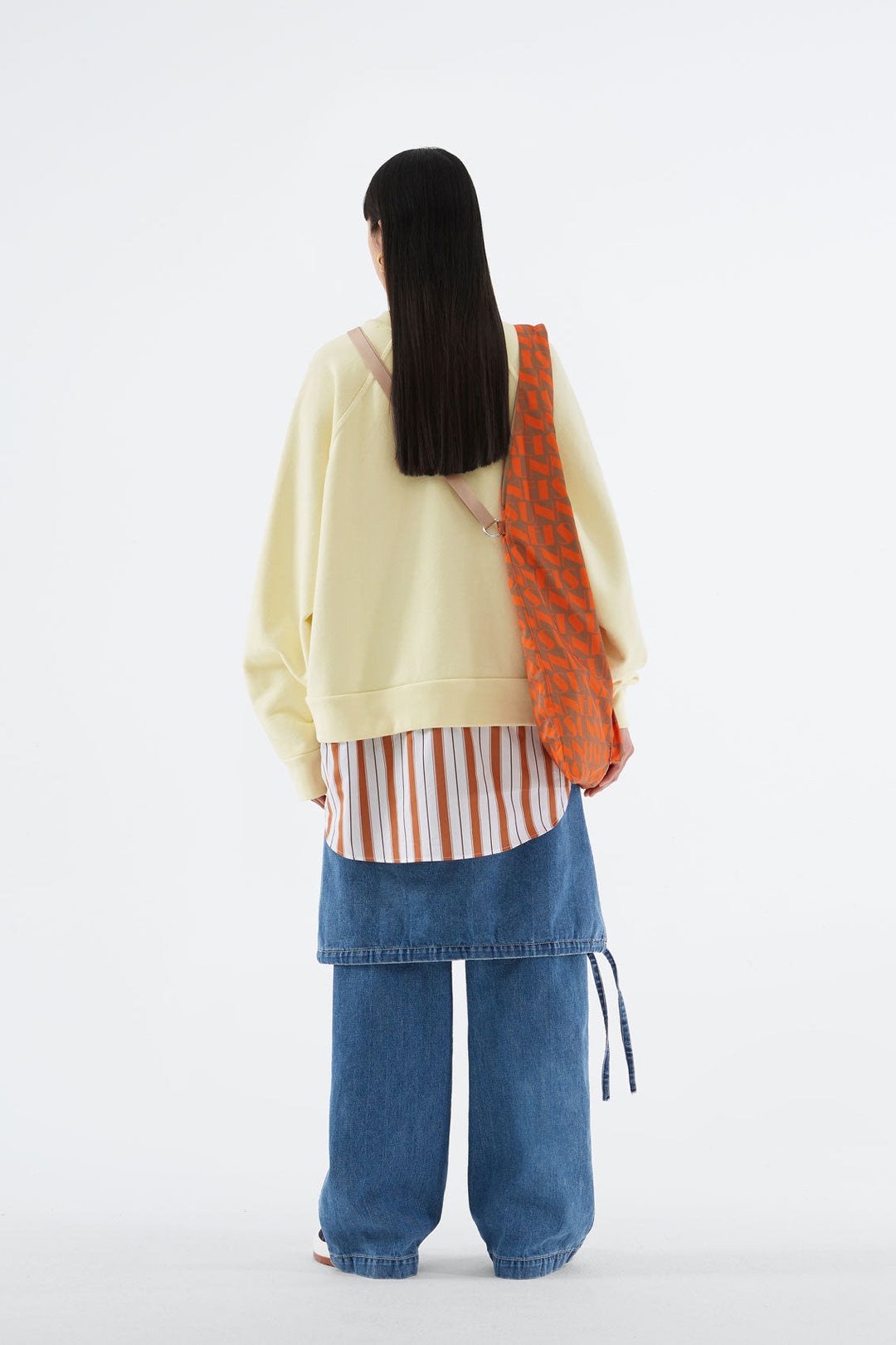 CREAM V NECK SWEATSHIRT - 4