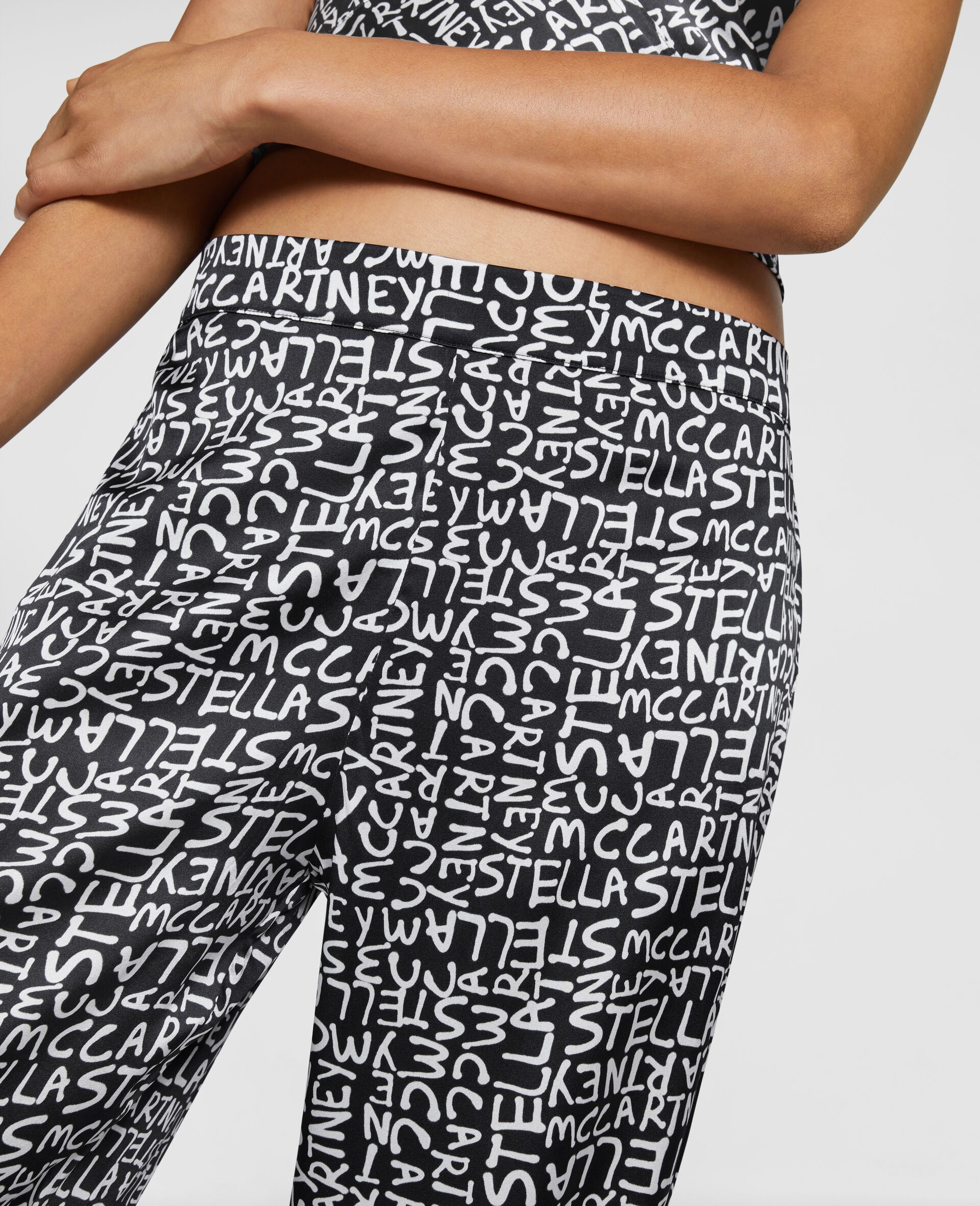 Graffiti Logo Joggers - 4