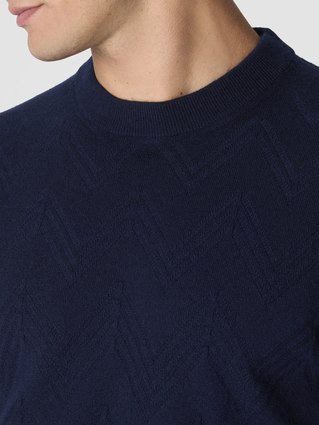 Crew neck sweater in pure cashmere with chevron pattern - 5
