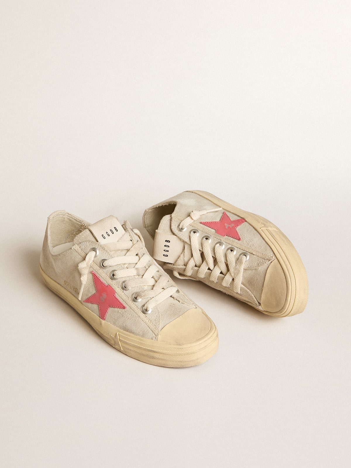 Women's V-Star in light gray canvas with a red leather star - 2