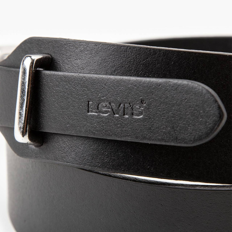 Levi's MODERN WESTERN BELT outlook