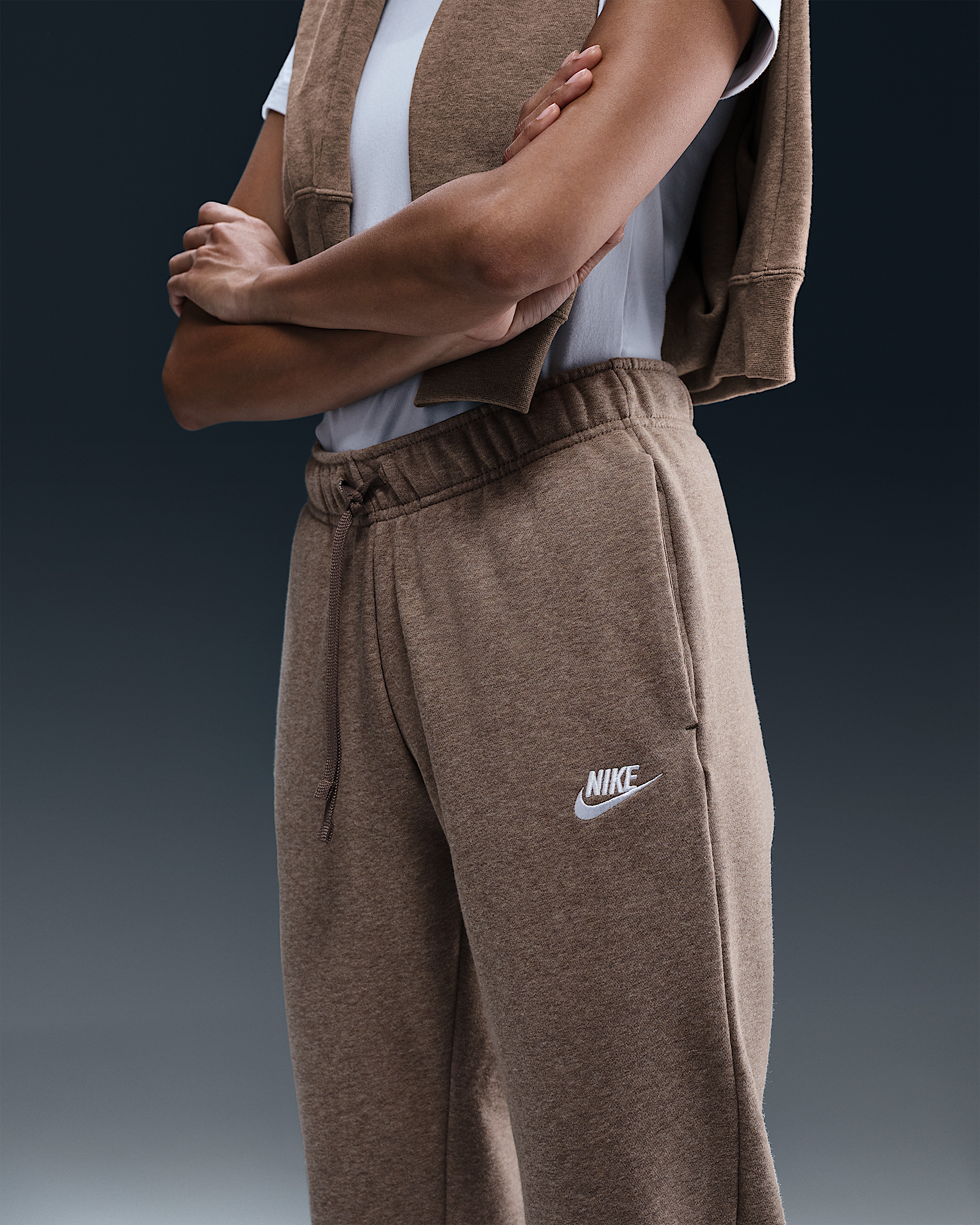 Nike Sportswear Club Fleece Women's Mid-Rise Joggers - 5