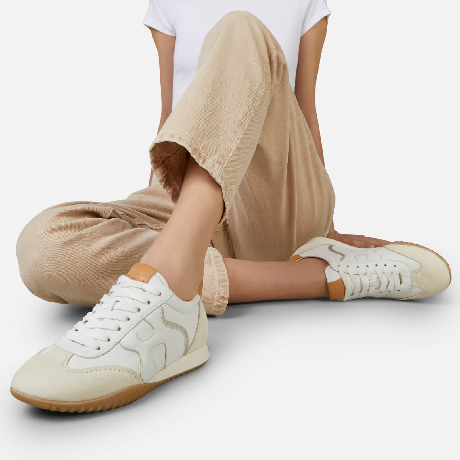 スニーカー Hogan Premium White Sneakers With Textured Accents HOGAN Sneakers Hogan H601 White | REVERSIBLE