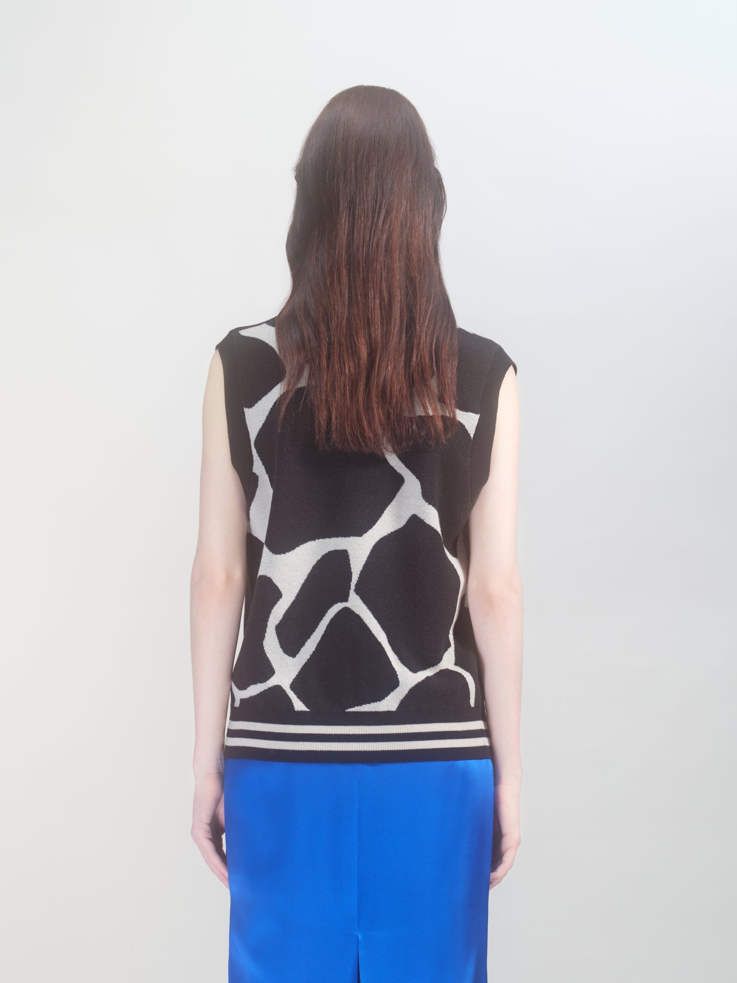 KNIT SLEEVELESS TOP - 4