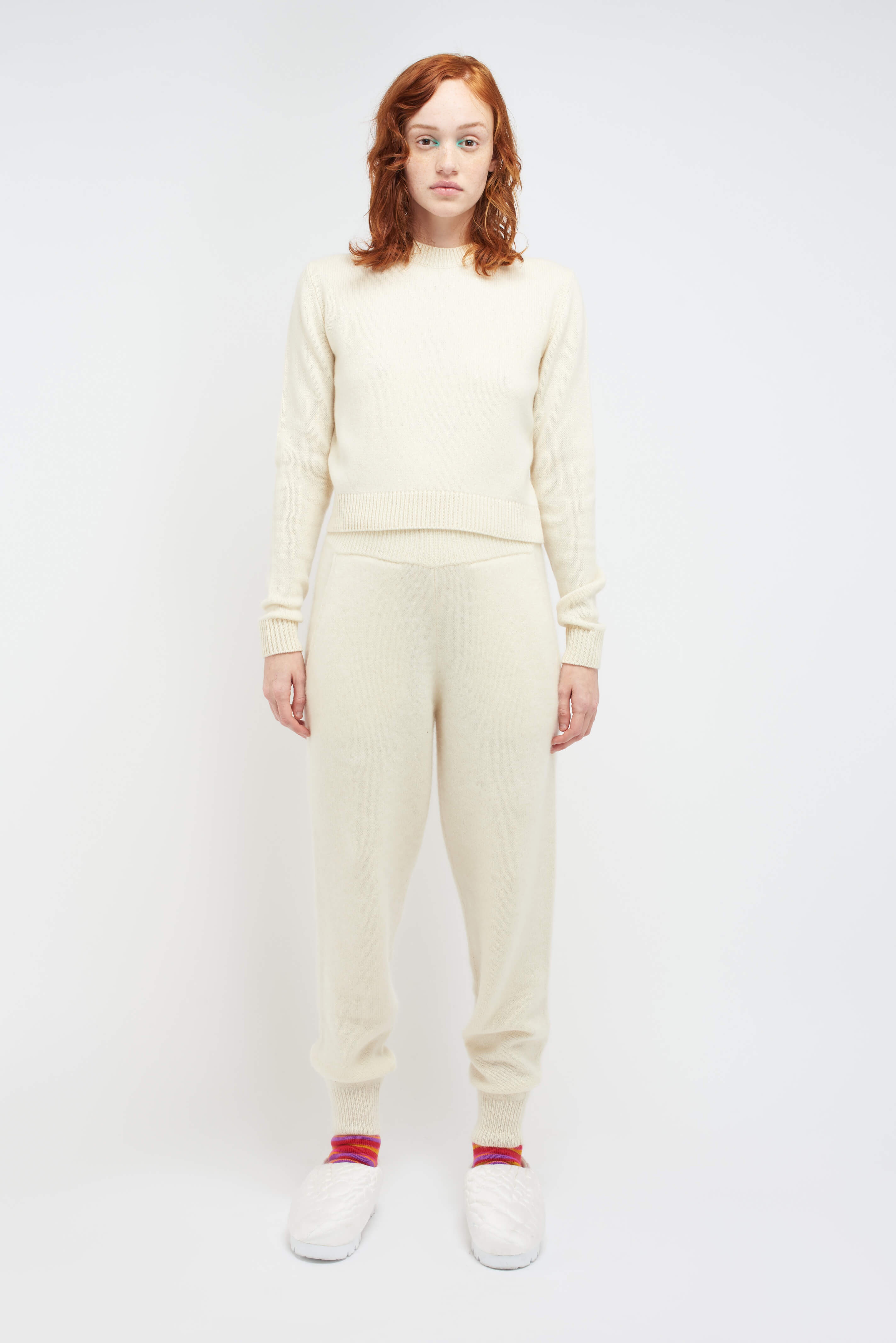 WOMEN’S SIMPLE CREW - 4