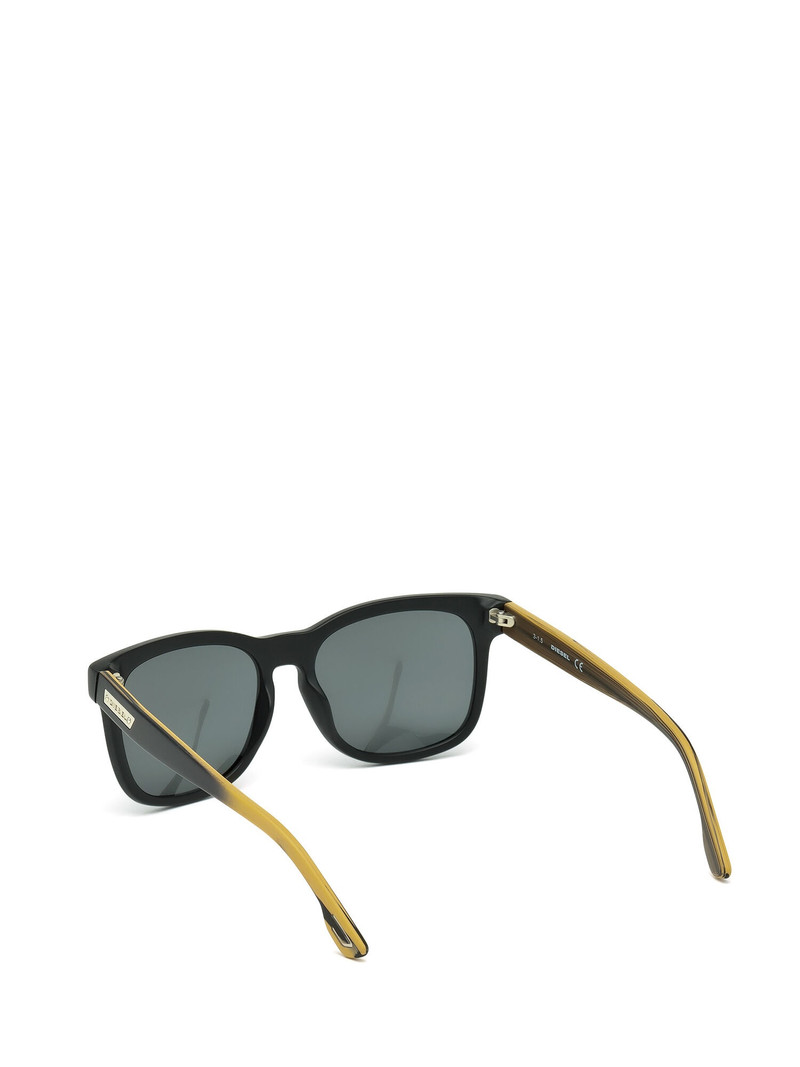 Diesel DL0151 outlook