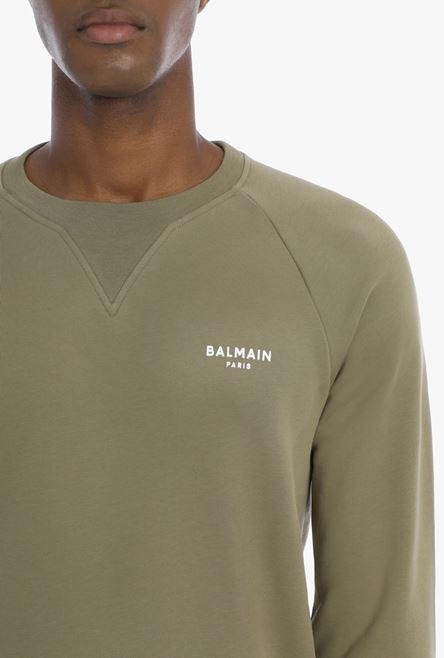 Olive sustainable cotton sweatshirt with small white velvet Balmain Paris logo - 6