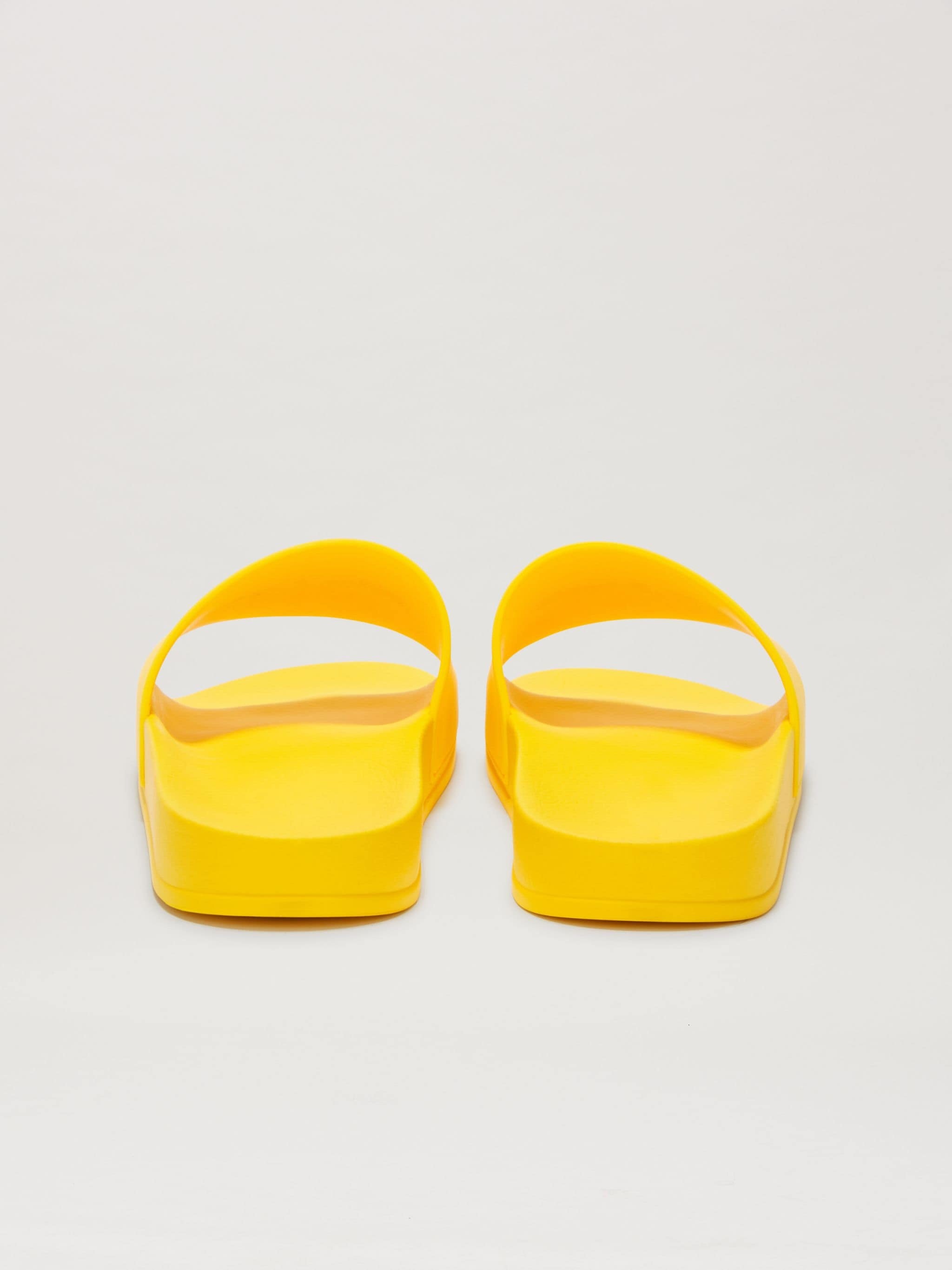 Logo Pool Slider Yellow - 3