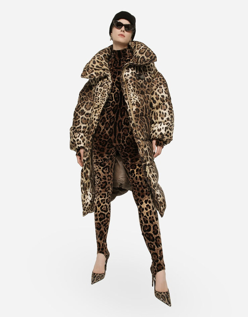 Chenille jumpsuit with jacquard leopard design 6