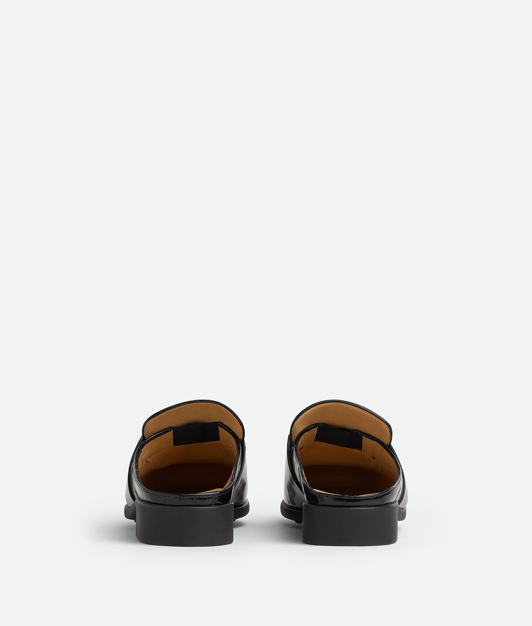 サンダル・ミュール Bottega Veneta Monsieur Shiny Leather Mule Loafers Bottega Veneta MONSIEUR SHINY LEATHER MULE LOAFERS