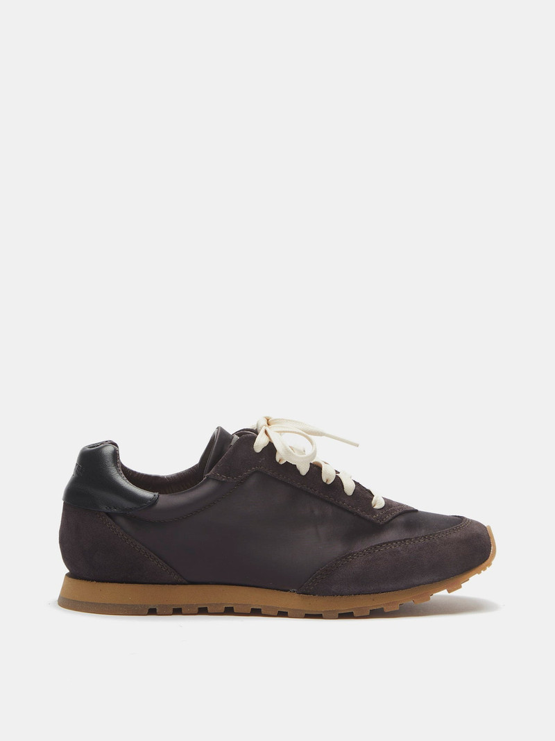 Slim Runner / Chocolate Satin 1