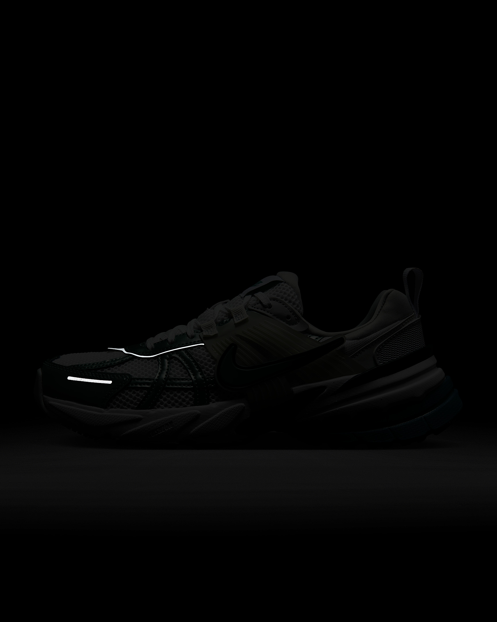 Nike V2K Run Women's Shoes - 10