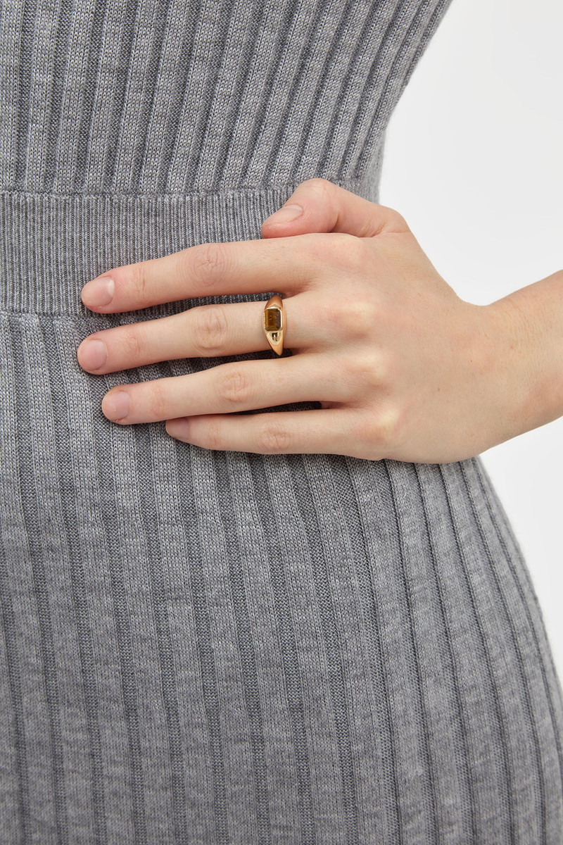 GABRIELA HEARST Small Ring in 18K Yellow Gold & Tiger's Eye outlook
