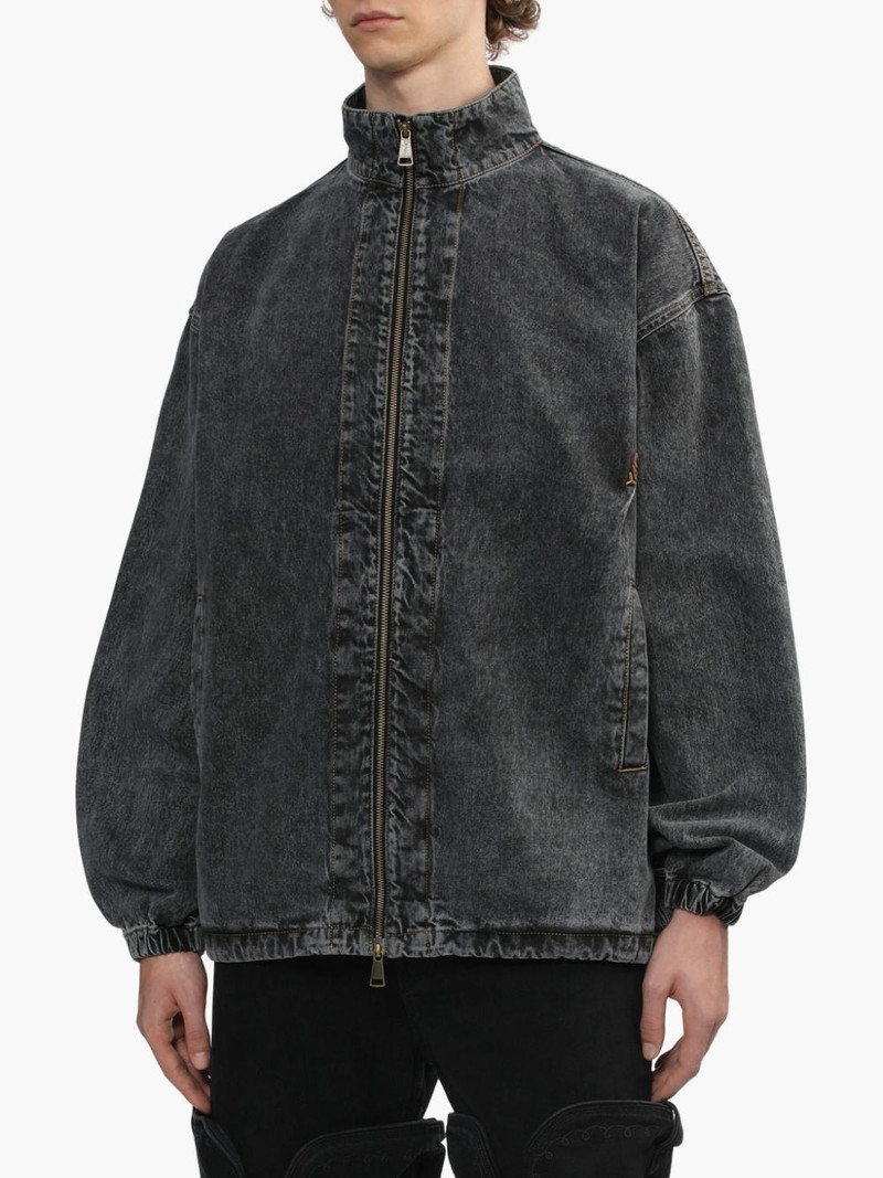 zip-up jacket 3