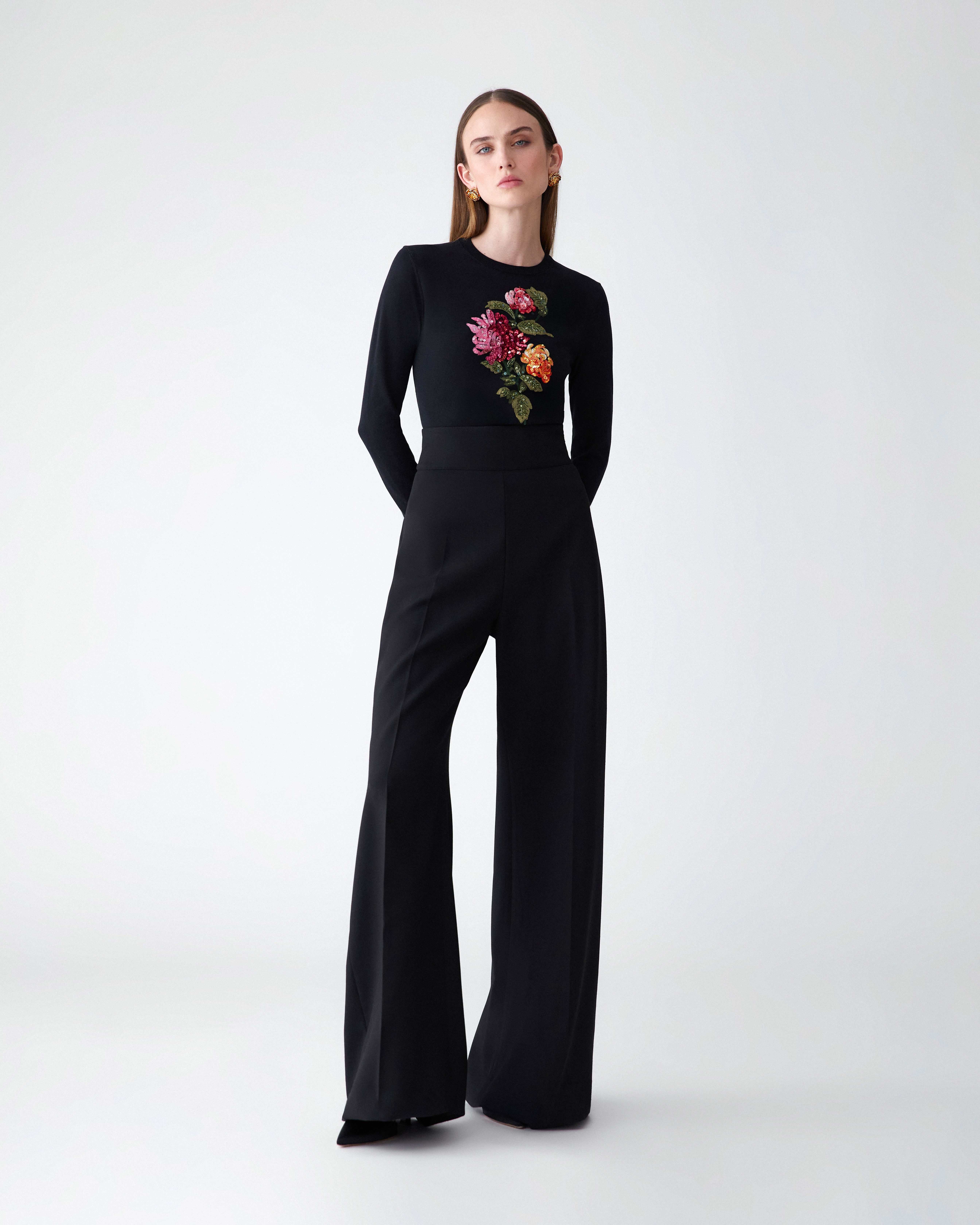Chrysanthemum-Embroidered Sweater - 4