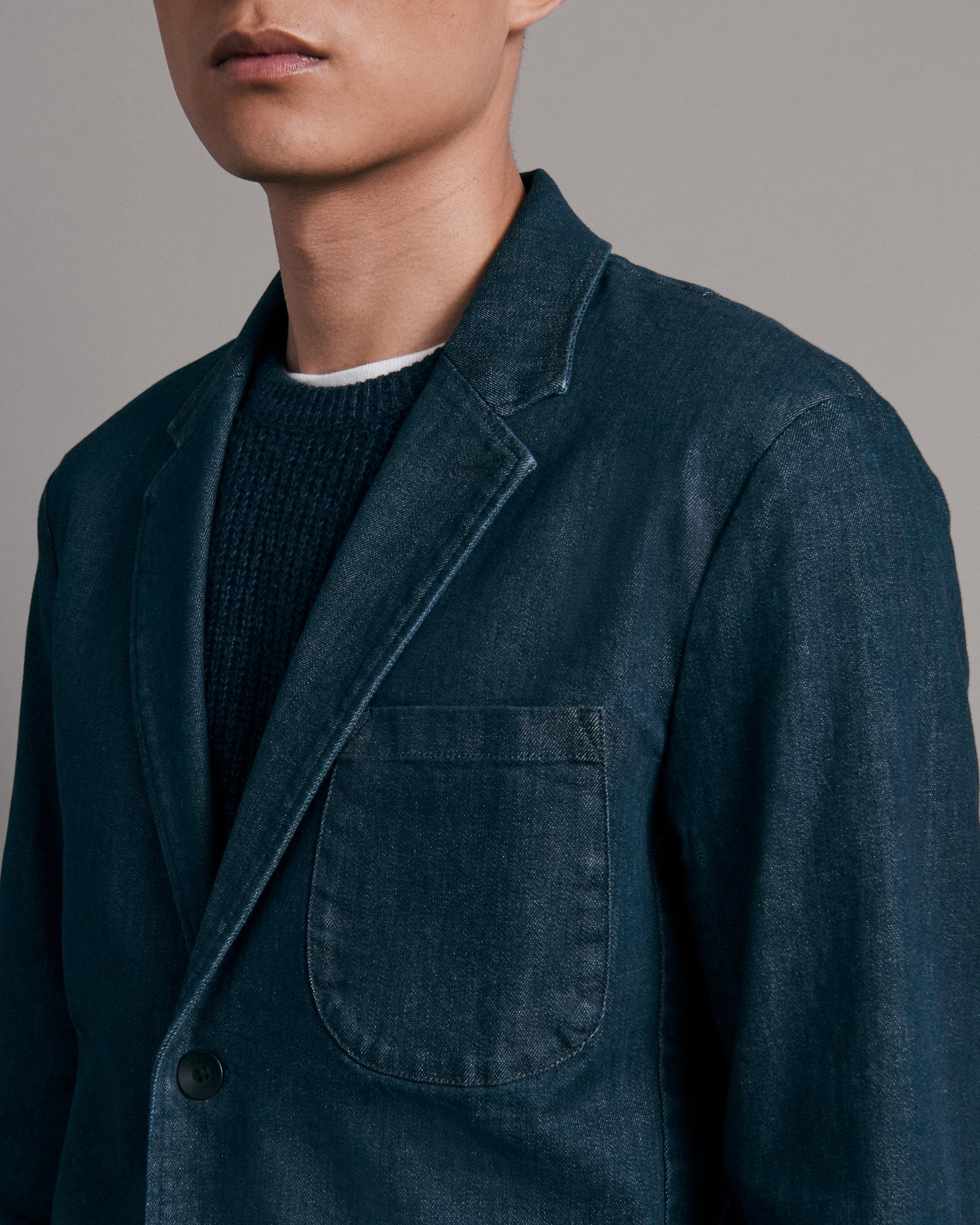 Bedford Denim Blazer
Classic Fit Blazer - 6