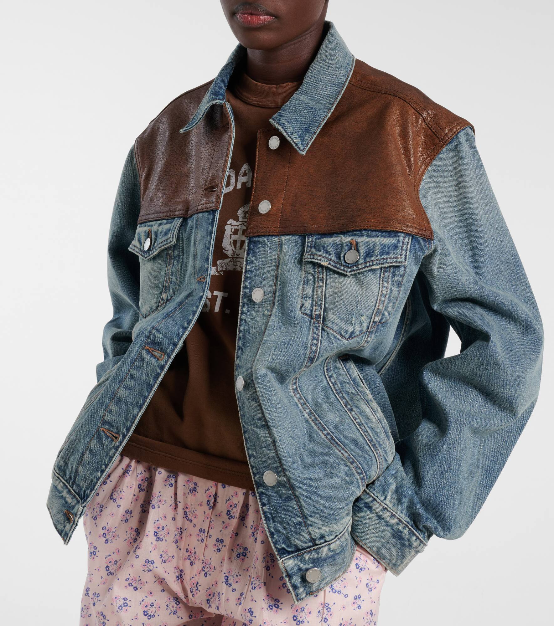 Leather-trimmed denim jacket - 6