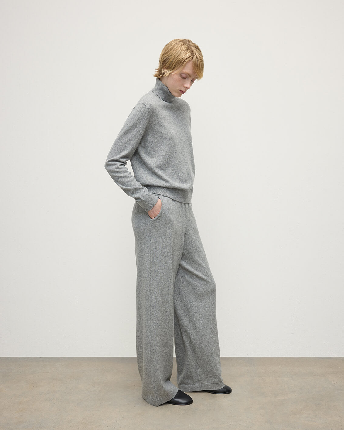 Wide Leg Grey Cashmere Trousers - 3