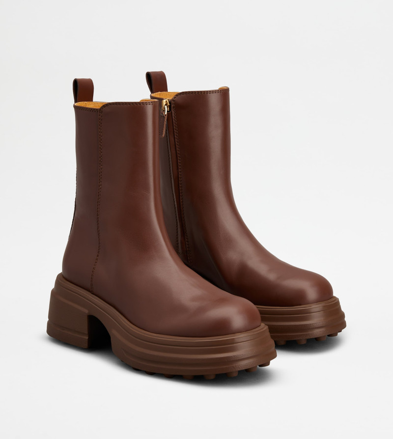 PLATFORM ANKLE BOOTS IN LEATHER - BROWN 3