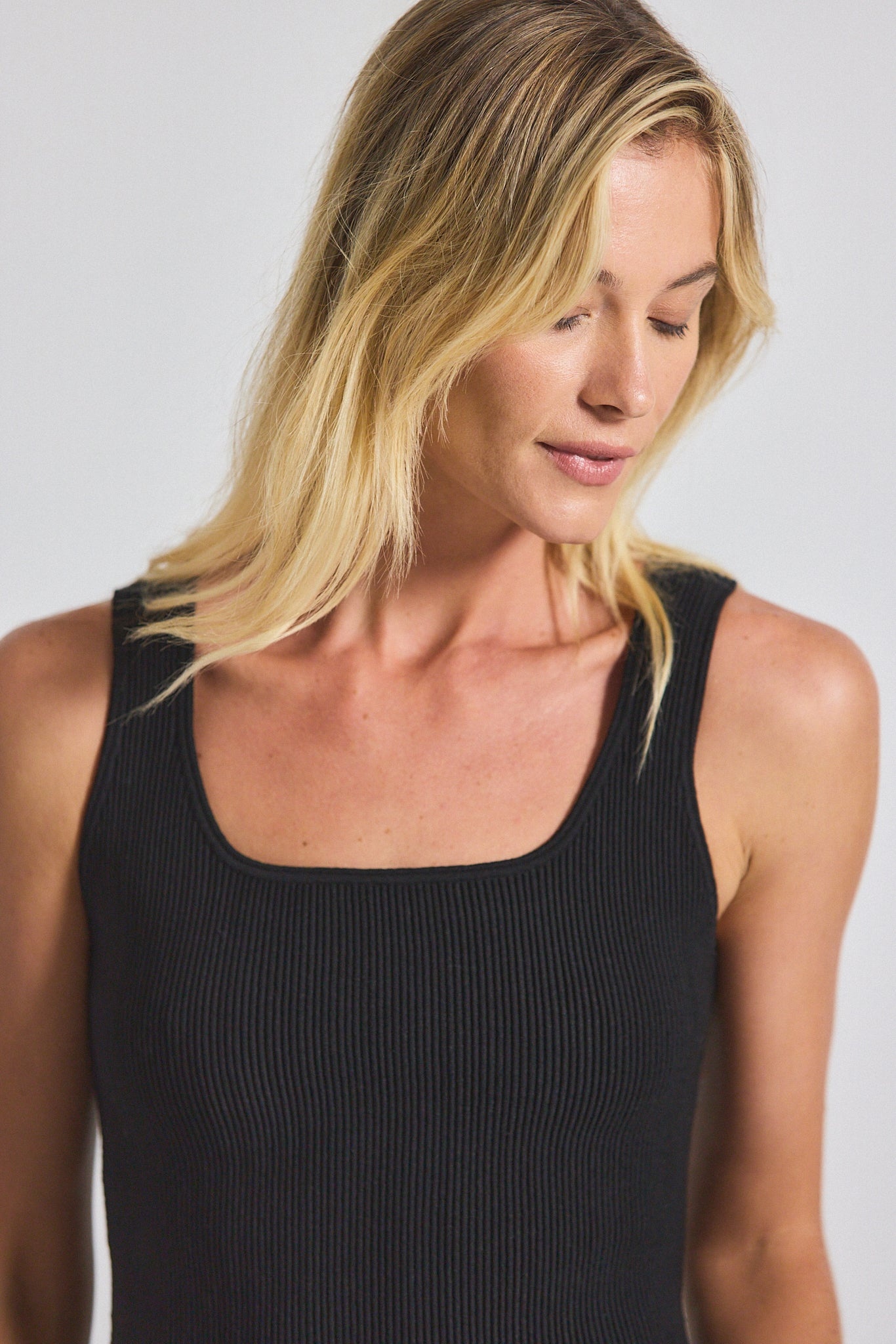 SAIN RIB KNIT SWEATER TANK - 2