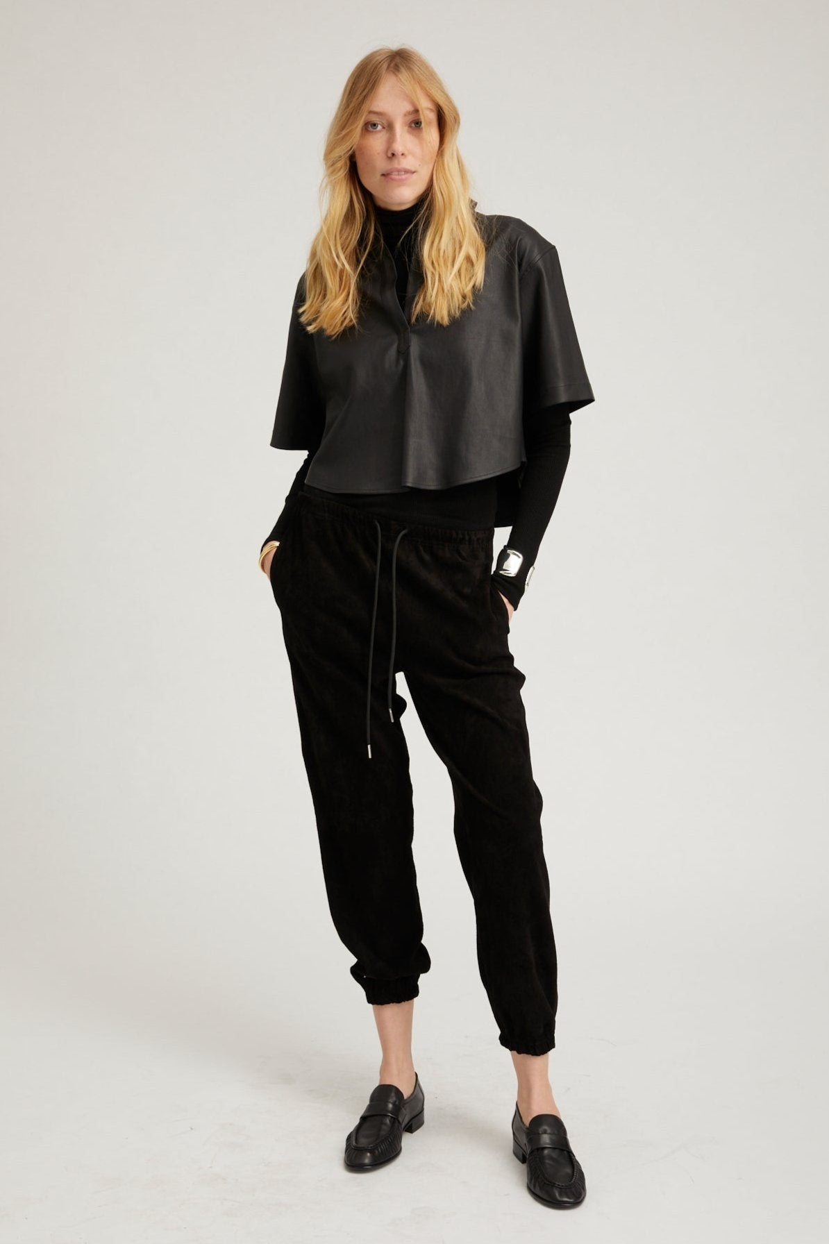 BLACK LEATHER CROPPED OVERSIZED HENLEY SHIRT - 2