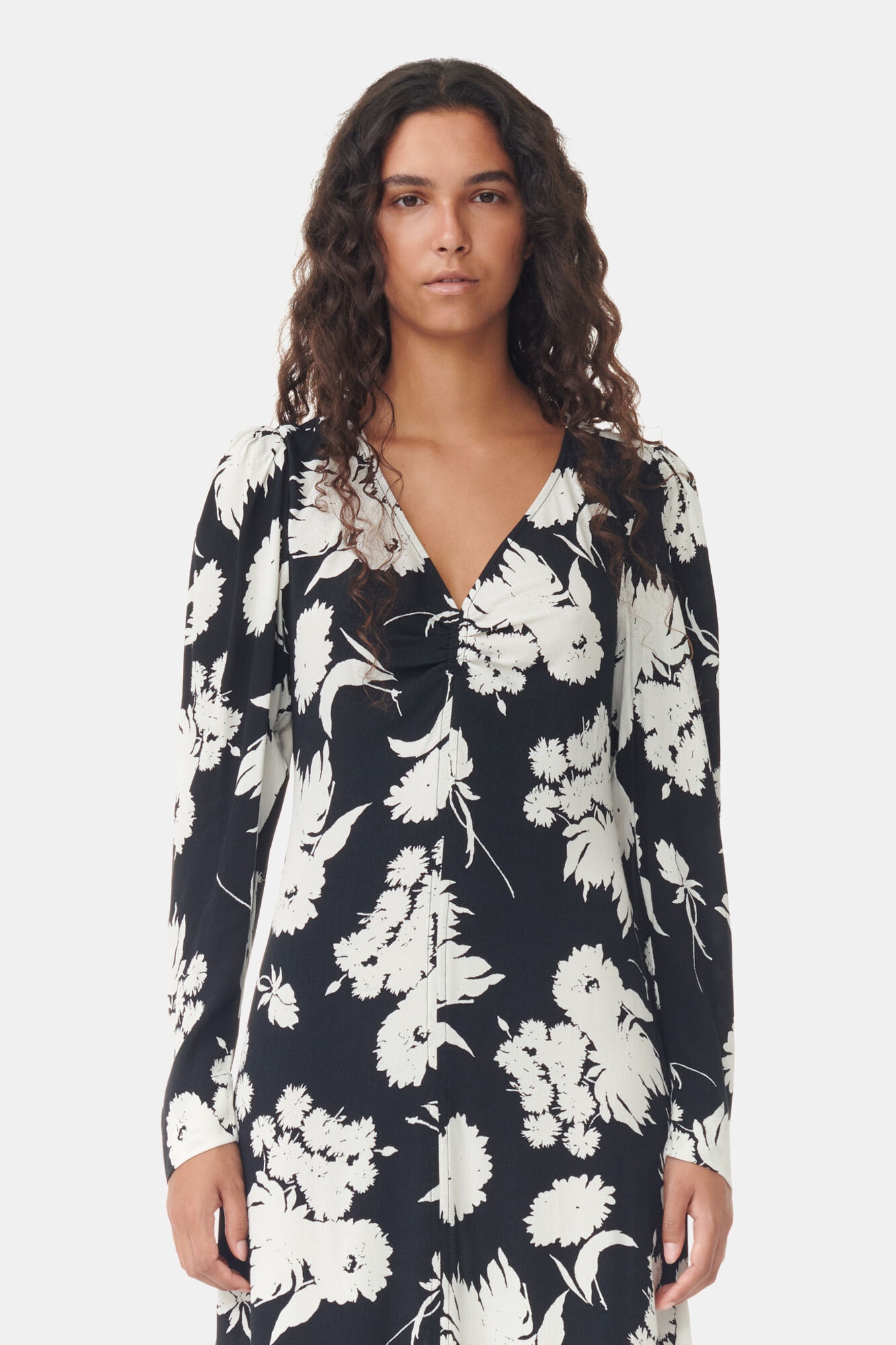 PRINTED CREPE V-NECK DRESS - 3