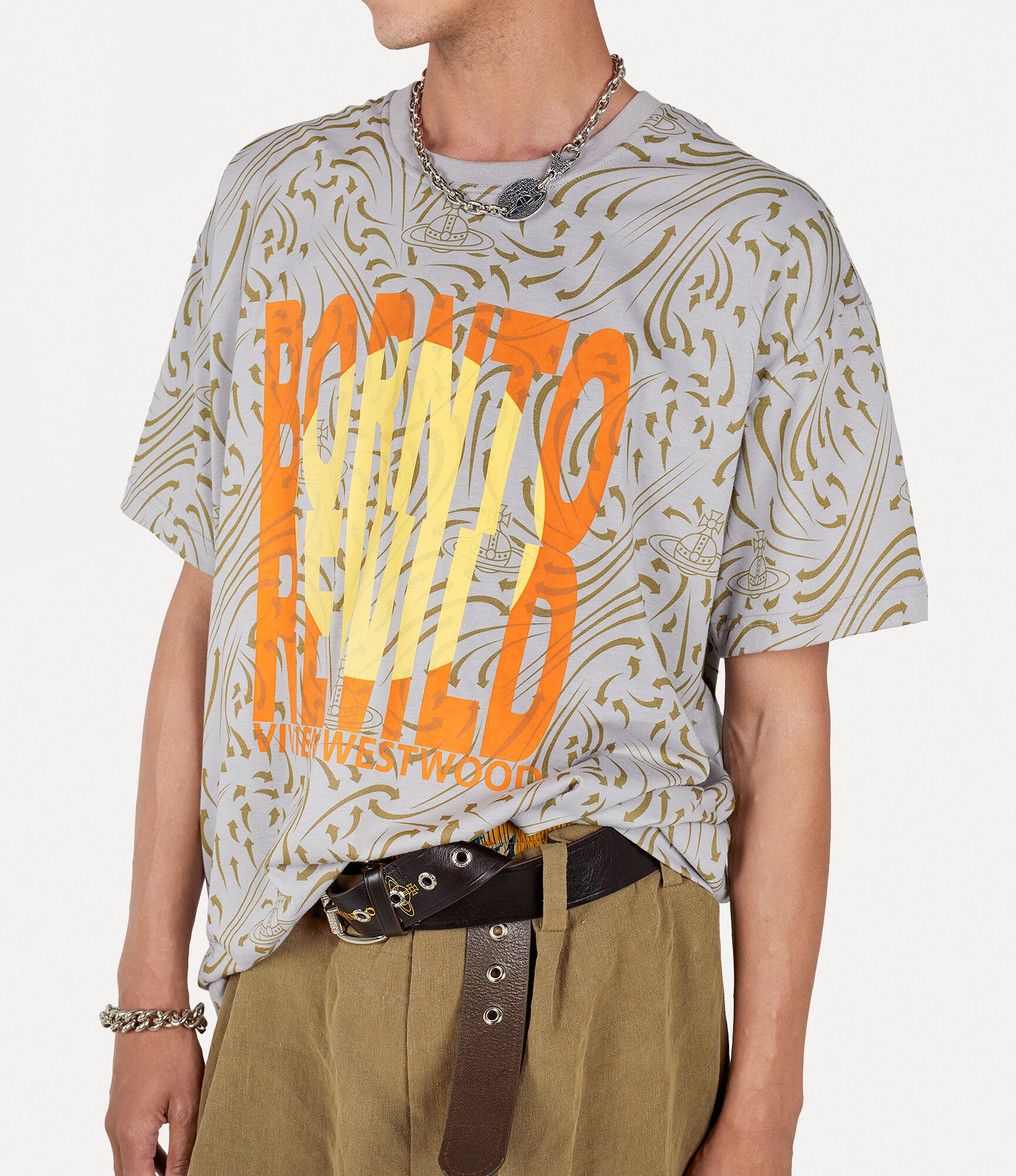 Vivienne Westwood｜ (OVERSIZED T-SHIRT (3I01000S J0079 K Black Oversized T-shirt by Vivienne Westwood on Sale