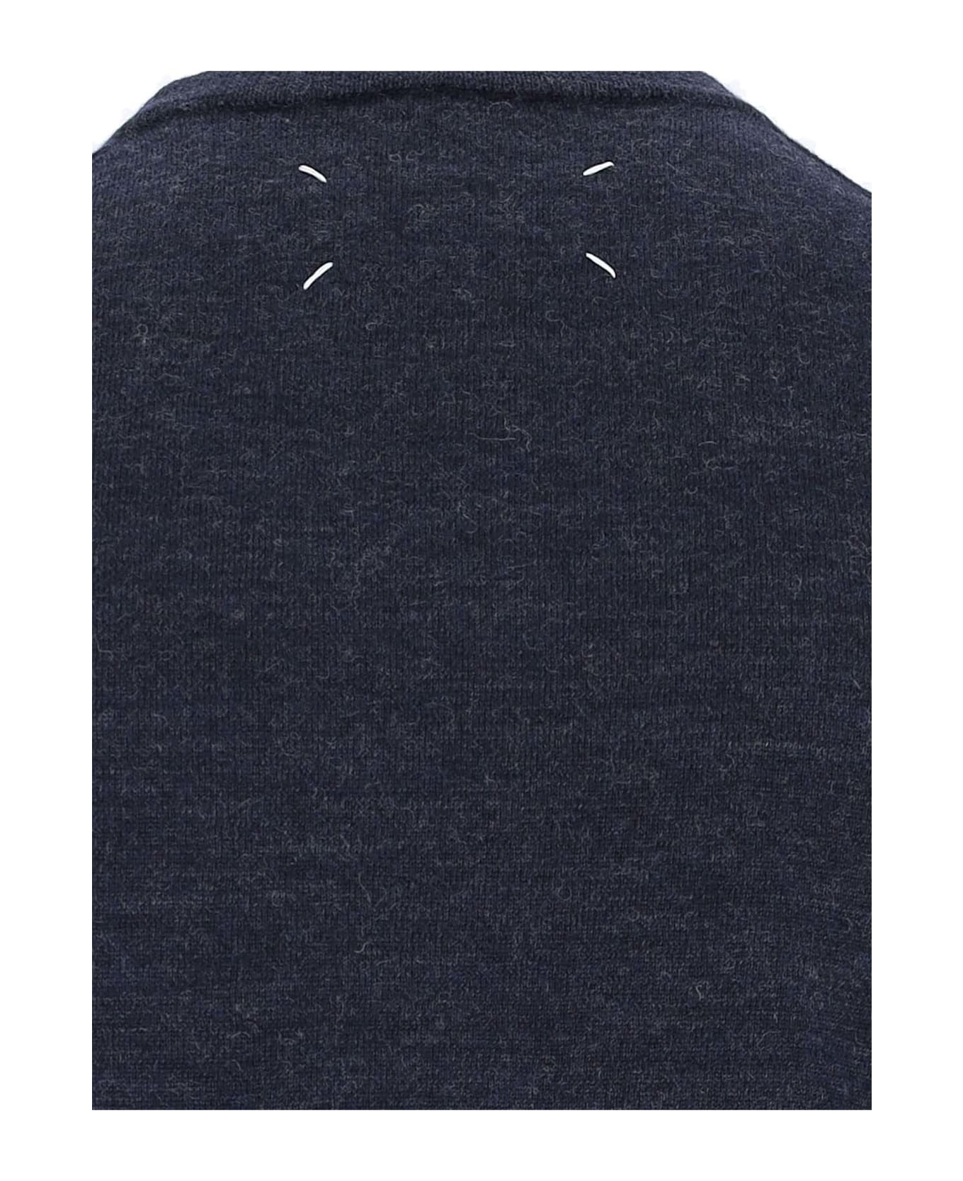 Wool Sweater - 4
